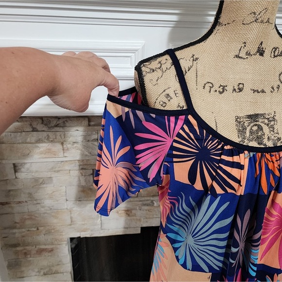 Trina Turk 60s 70s vibes floral Viola Cold Shoulder Dress coverup size 2 - Picture 2 of 8